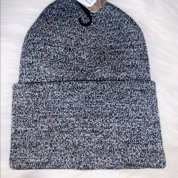 Black/White Carhartt Beanie - Picture 3 of 3